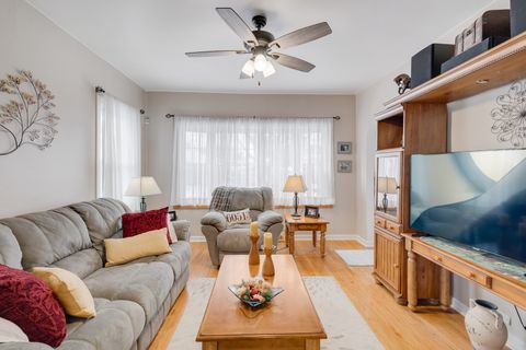 Tiny photo for 4323 Deyo Avenue, Brookfield, IL 60513 (MLS # 12529772)