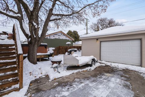 Tiny photo for 4323 Deyo Avenue, Brookfield, IL 60513 (MLS # 12529772)