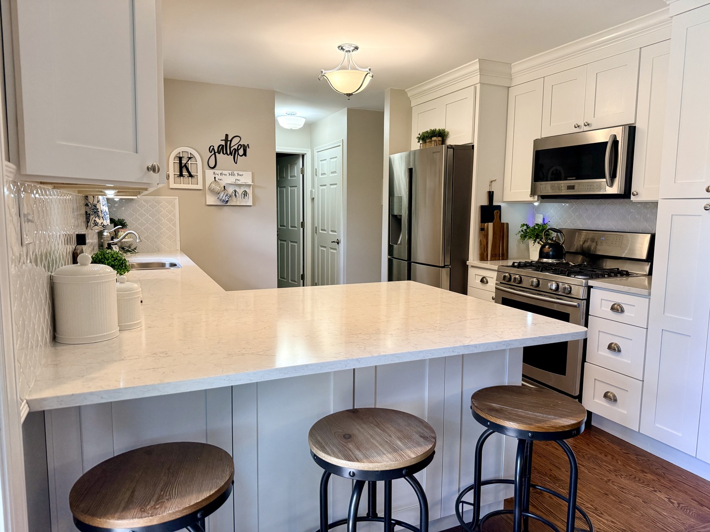 1102 Ravinia Court