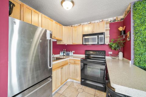 Tiny photo for 1122 N Clark Street #2202, Chicago, IL 60610 (MLS # 12500600)