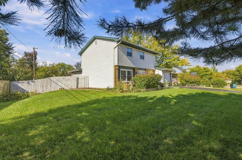 Tiny photo for 1738 Newport Street, Glendale Heights, IL 60139 (MLS # 12788338)