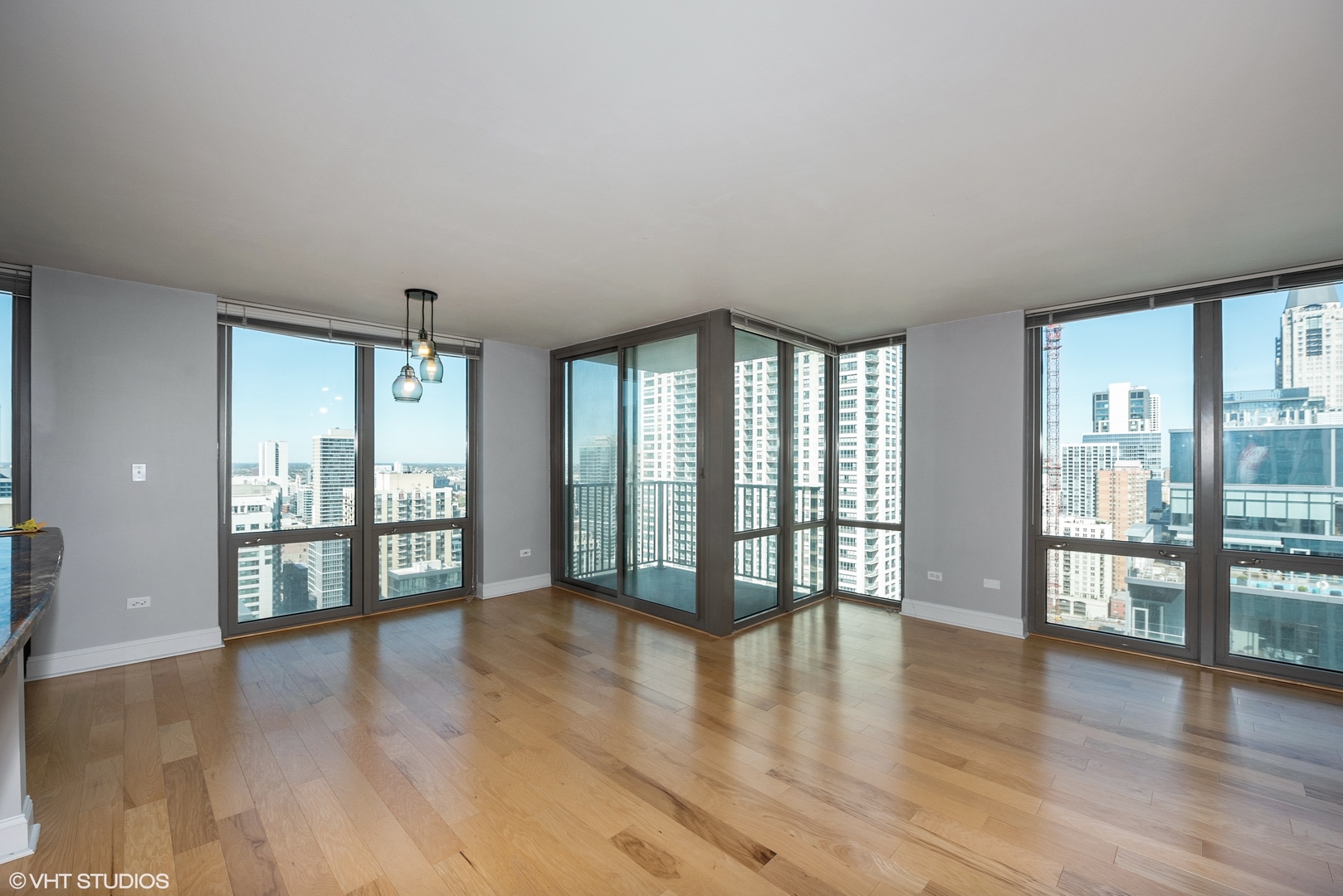 2 E Erie Street 2809