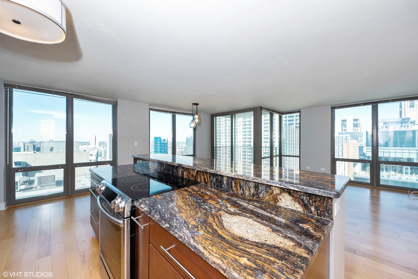 2 E Erie Street 2809