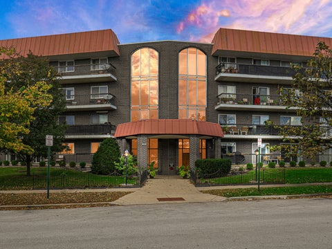 Photo of 4840 Foster Street #105, Skokie, IL 60077 (MLS # 12789214)