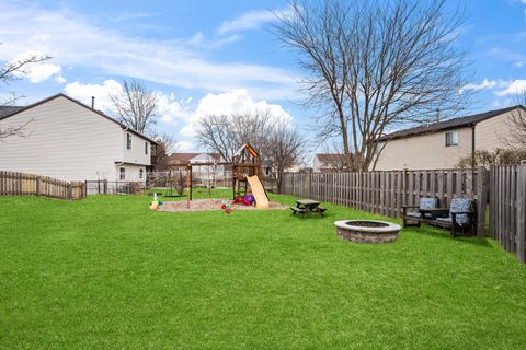 Tiny photo for 627 Buckthorn Terrace, Buffalo Grove, IL 60089 (MLS # 12601069)