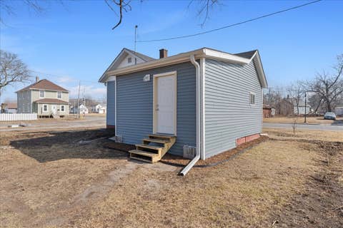 Tiny photo for 621 7th Avenue, Rock Island, IL 61201 (MLS # 12736154)