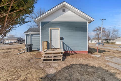 Tiny photo for 621 7th Avenue, Rock Island, IL 61201 (MLS # 12736154)
