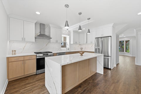 Tiny photo for 4903 N Moody Avenue, Chicago, IL 60630 (MLS # 12676587)