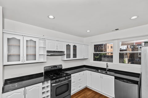 Tiny photo for 4023 S Calumet Avenue #2N, Chicago, IL 60653 (MLS # 12731251)