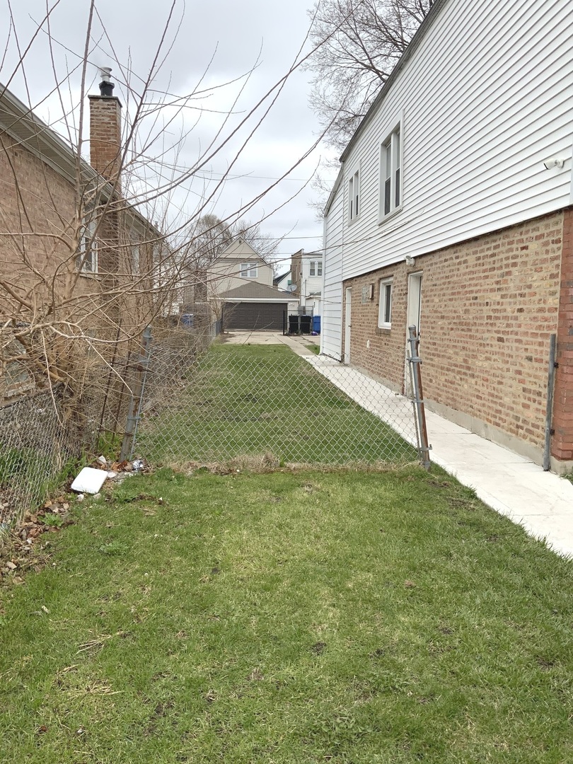 836 E 89th Street