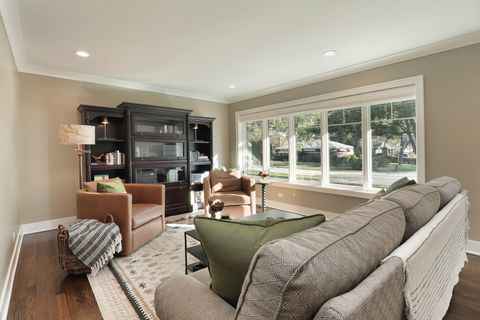 Tiny photo for 1444 Crowe Avenue, Deerfield, IL 60015 (MLS # 12507697)