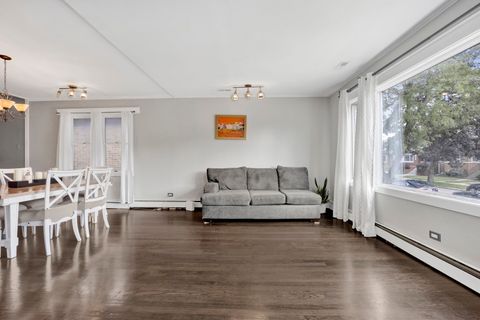 Tiny photo for 7807 W Cressett Drive W, Elmwood Park, IL 60707 (MLS # 12476812)