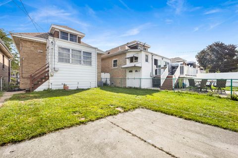 Tiny photo for 7807 W Cressett Drive W, Elmwood Park, IL 60707 (MLS # 12476812)