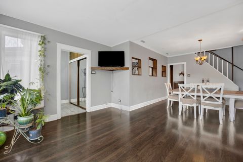 Tiny photo for 7807 W Cressett Drive W, Elmwood Park, IL 60707 (MLS # 12476812)