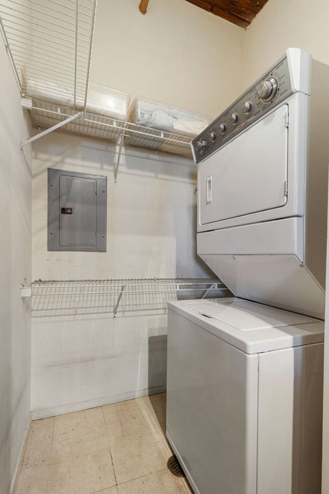 Tiny photo for 550 N Kingsbury Street #205, Chicago, IL 60654 (MLS # 12772635)