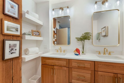 Tiny photo for 550 N Kingsbury Street #205, Chicago, IL 60654 (MLS # 12772635)