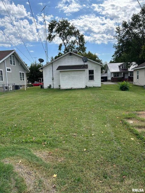 Tiny photo for 1912 Hortense Street, Murphysboro, IL 62966 (MLS # EB450757)
