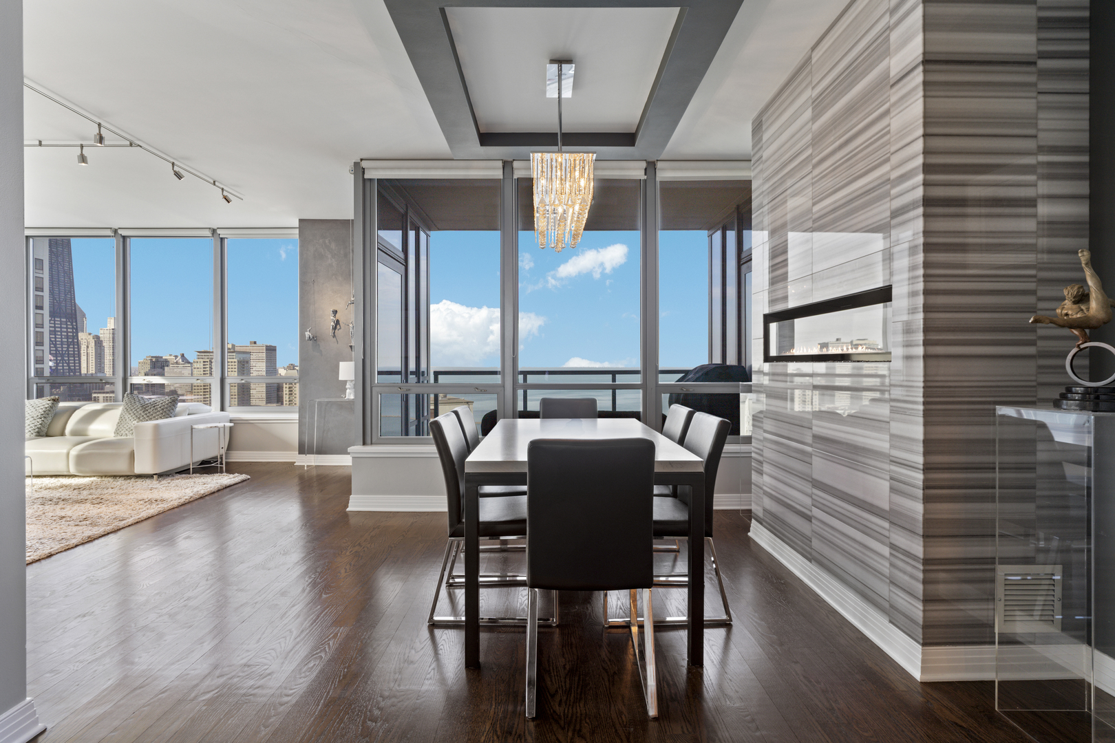 600 N LAKE SHORE Drive 3201