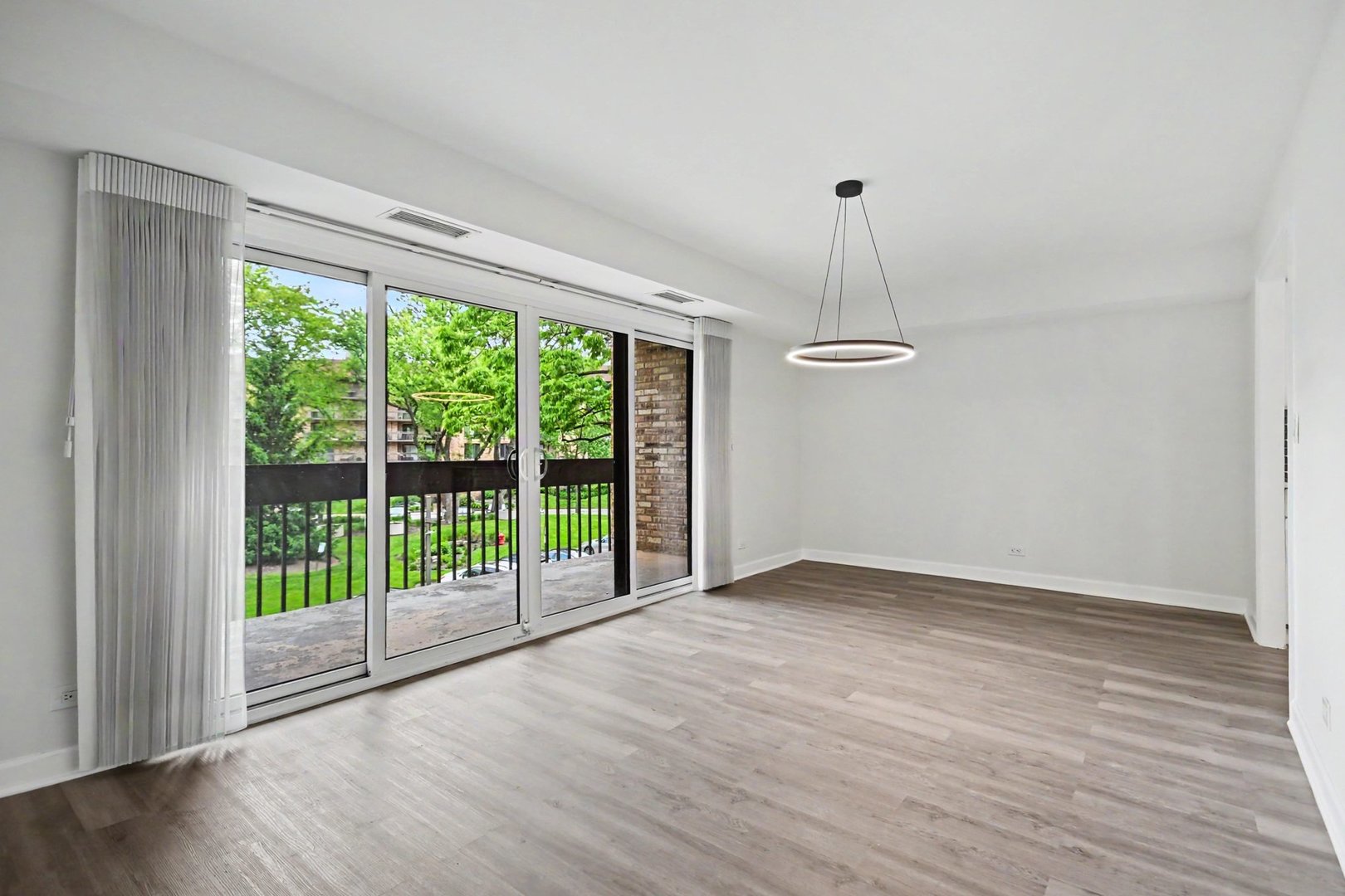 1671 Mission Hills Road 201
