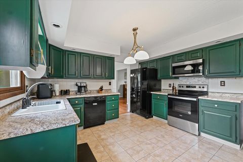 Tiny photo for 805 Shurts Street, Urbana, IL 61801 (MLS # 12424279)