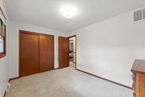 Tiny photo for 805 Shurts Street, Urbana, IL 61801 (MLS # 12424279)