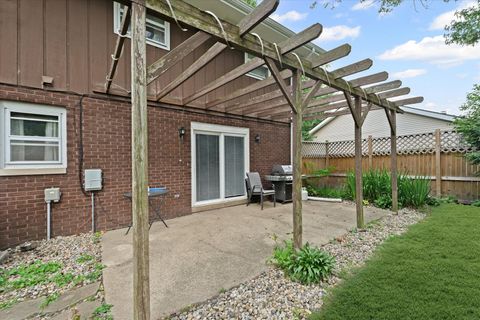 Tiny photo for 805 Shurts Street, Urbana, IL 61801 (MLS # 12424279)