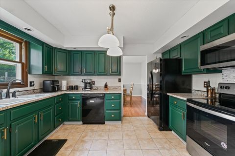 Tiny photo for 805 Shurts Street, Urbana, IL 61801 (MLS # 12424279)