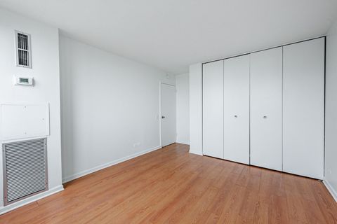 Tiny photo for 4850 S Lake Park Avenue #2111, Chicago, IL 60615 (MLS # 12615432)