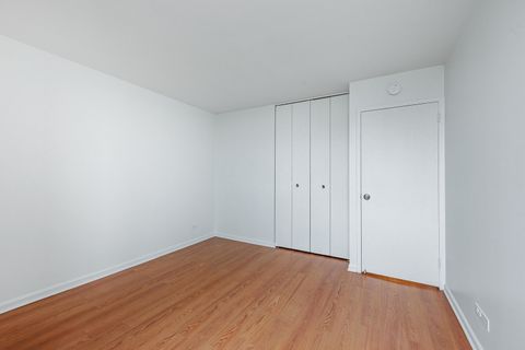 Tiny photo for 4850 S Lake Park Avenue #2111, Chicago, IL 60615 (MLS # 12615432)