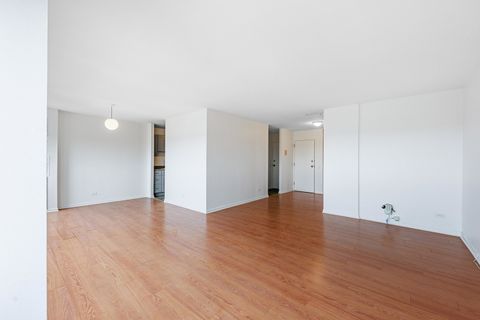 Tiny photo for 4850 S Lake Park Avenue #2111, Chicago, IL 60615 (MLS # 12615432)