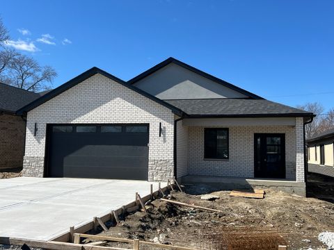 Tiny photo for 10734 S Worth Avenue, Worth, IL 60482 (MLS # 12618073)