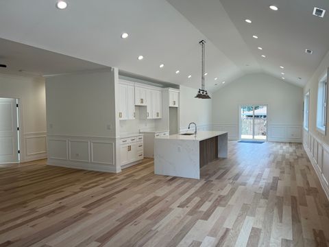 Tiny photo for 10734 S Worth Avenue, Worth, IL 60482 (MLS # 12618073)