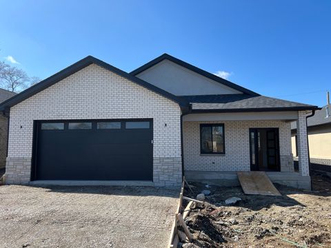 Tiny photo for 10734 S Worth Avenue, Worth, IL 60482 (MLS # 12618073)