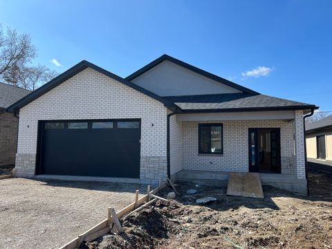 Tiny photo for 10734 S Worth Avenue, Worth, IL 60482 (MLS # 12618073)