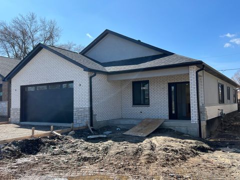 Tiny photo for 10734 S Worth Avenue, Worth, IL 60482 (MLS # 12618073)