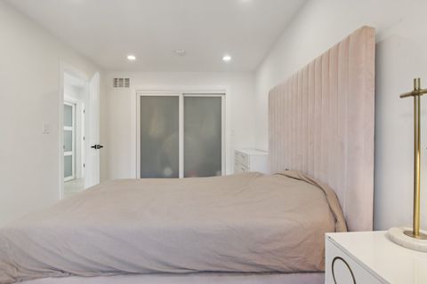 Tiny photo for 43 Oak Creek Court, Burr Ridge, IL 60527 (MLS # 12561760)