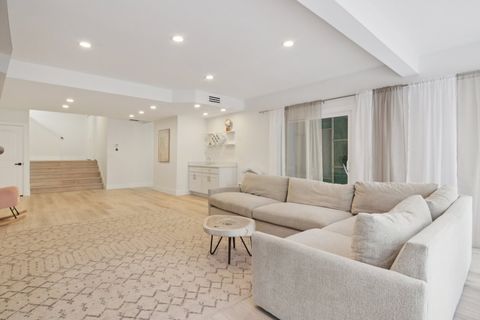 Tiny photo for 43 Oak Creek Court, Burr Ridge, IL 60527 (MLS # 12561760)