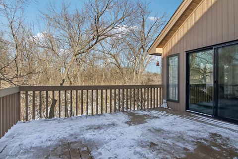 Tiny photo for 43 Oak Creek Court, Burr Ridge, IL 60527 (MLS # 12561760)
