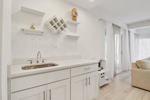 Tiny photo for 43 Oak Creek Court, Burr Ridge, IL 60527 (MLS # 12561760)