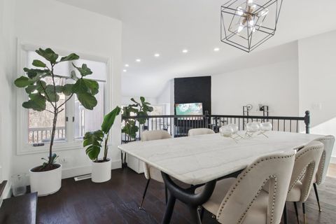 Tiny photo for 43 Oak Creek Court, Burr Ridge, IL 60527 (MLS # 12561760)