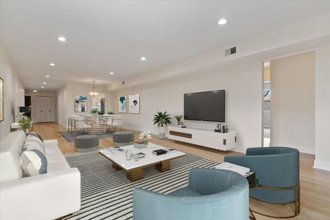 Tiny photo for 1500 OAK Avenue #4C, Evanston, IL 60201 (MLS # 12625323)