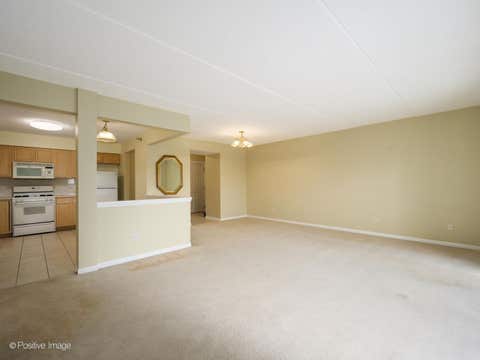 Tiny photo for 7071 W TOUHY Avenue #408, Niles, IL 60714 (MLS # 12735902)