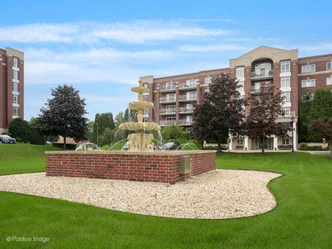 Tiny photo for 7071 W TOUHY Avenue #408, Niles, IL 60714 (MLS # 12735902)