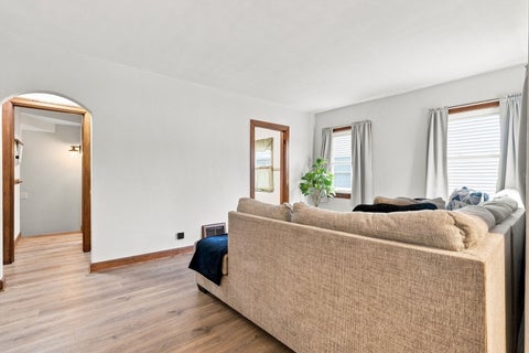 Tiny photo for 913 3rd Avenue, Silvis, IL 61282 (MLS # 12753994)
