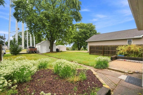 Tiny photo for 913 3rd Avenue, Silvis, IL 61282 (MLS # 12753994)