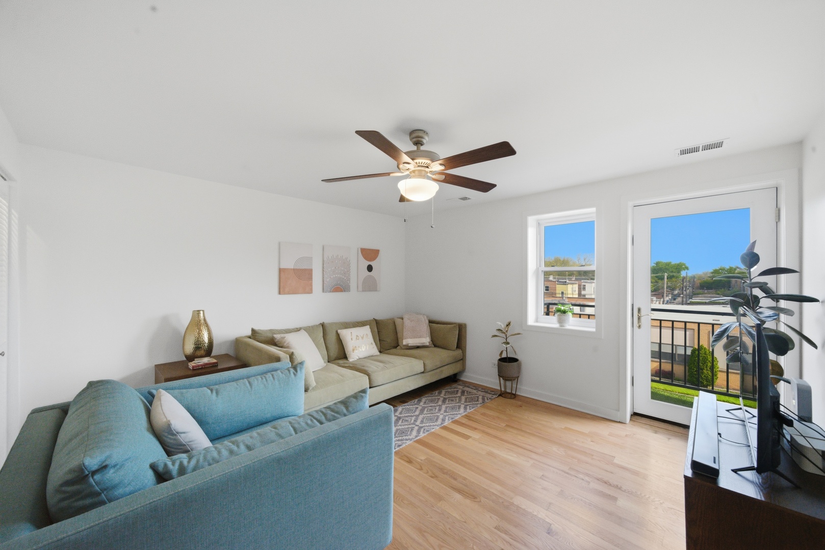 2501 W Bryn Mawr Avenue 308