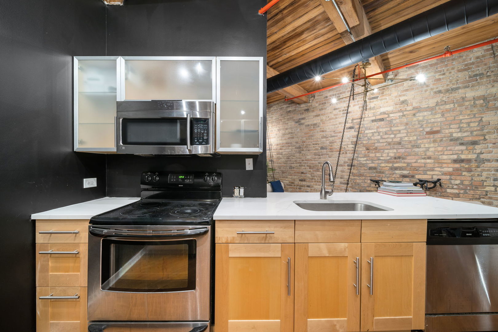 225 W Huron Street 501