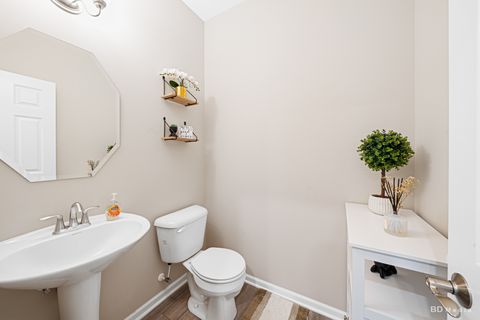 Tiny photo for 15326 Harvest Lane W, Lockport, IL 60441 (MLS # 12441335)