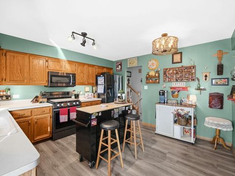 Tiny photo for 611 Princeton Lane, New Lenox, IL 60451 (MLS # 12544133)