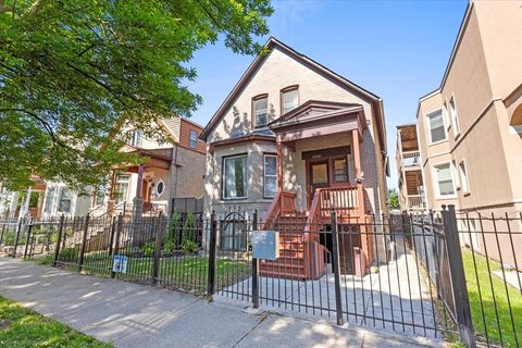 1654 N HARDING Avenue Chicago IL 60647
